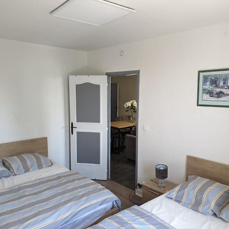 Appartement Meuble Proche Du Futuroscope Poitiers Eksteriør bilde